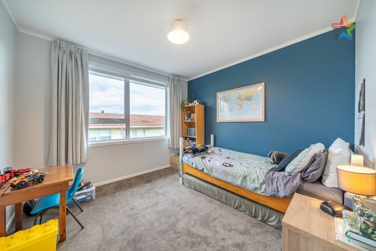 Photo of property in 18 Tarras Grove, Kelson, Lower Hutt, 5010