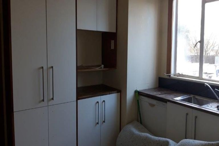 Photo of property in 27 Avonhead Road, Avonhead, Christchurch, 8042