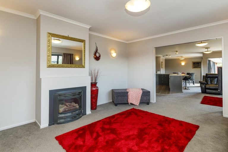 Photo of property in 45 Peter Hall Drive, Kelvin Grove, Palmerston North, 4414