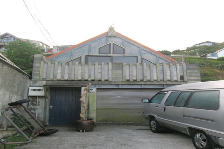 Photo of property in 1/48 Owhiro Bay Parade, Owhiro Bay, Wellington, 6023