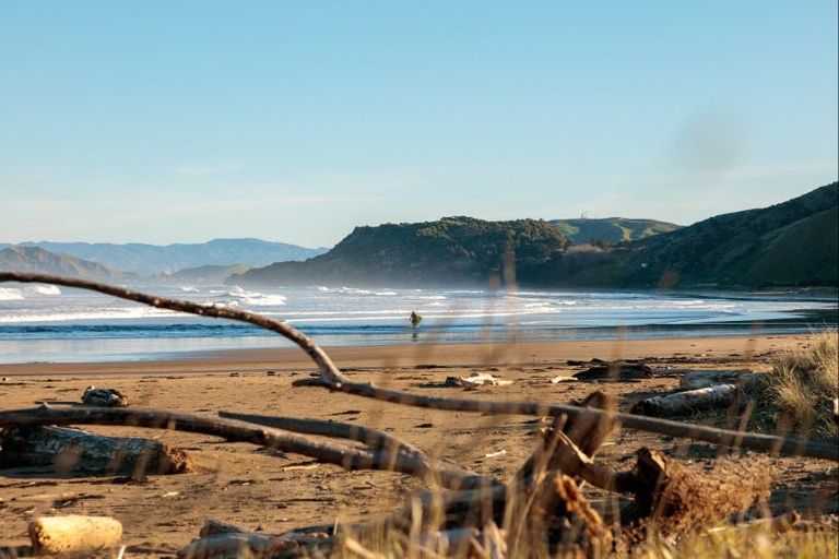 Photo of property in 6 Makorori Beach Road, Makorori, Gisborne, 4073