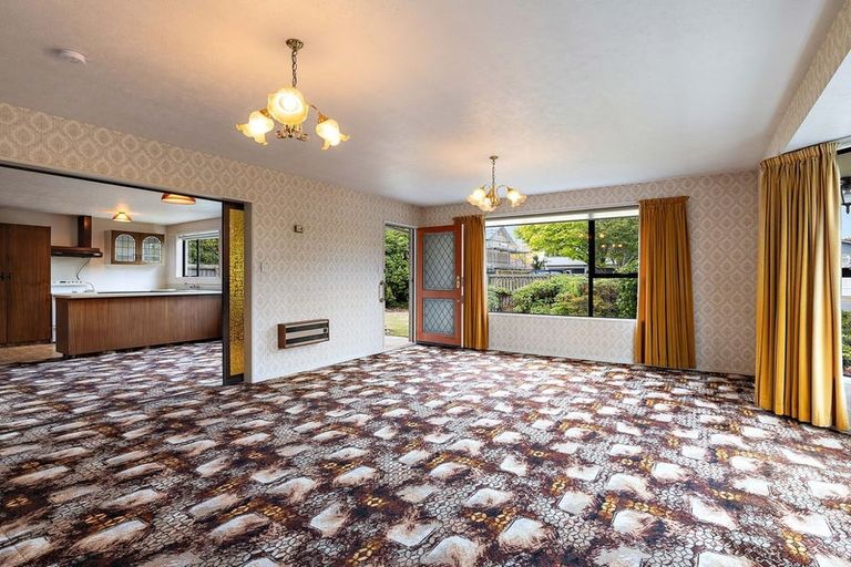 Photo of property in 1/120b Roydvale Avenue, Burnside, Christchurch, 8053