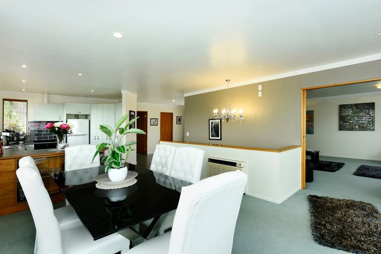 Photo of property in 1 Crescent Street, Richmond, 7020