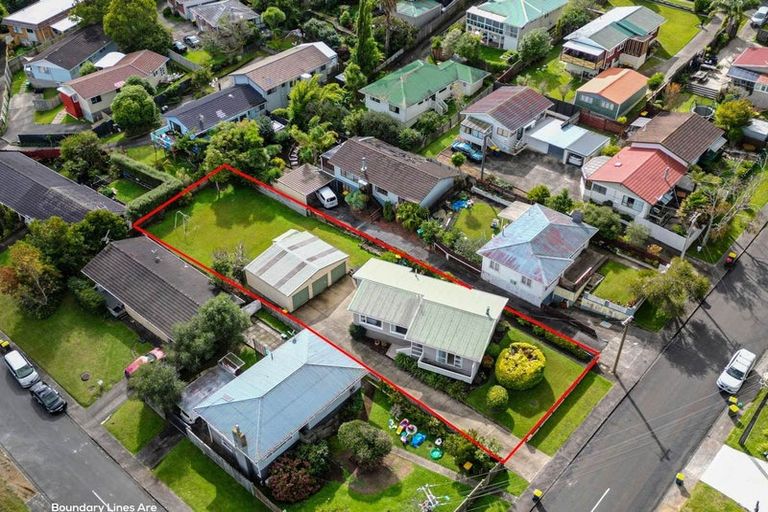 Photo of property in 40 Sunnyfield Crescent, Glenfield, Auckland, 0629