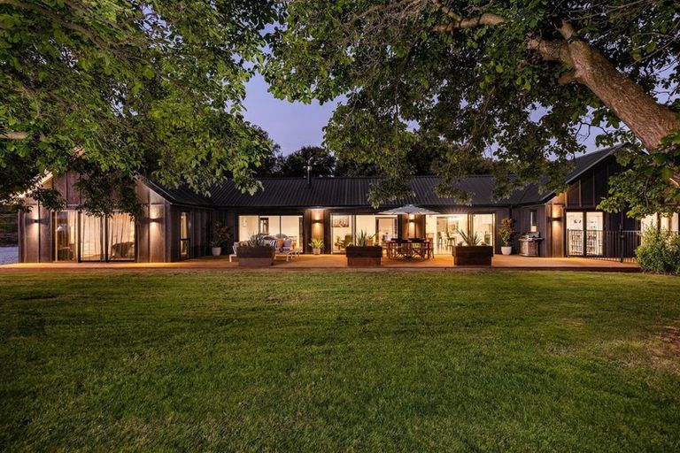 Photo of property in 6 Crawford Place, Lake Hayes, Queenstown, 9304