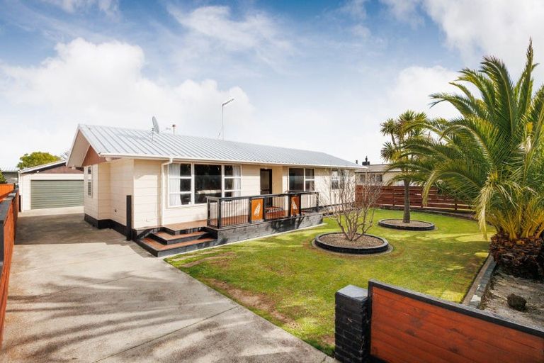Photo of property in 39 Somerset Crescent, Highbury, Palmerston North, 4412