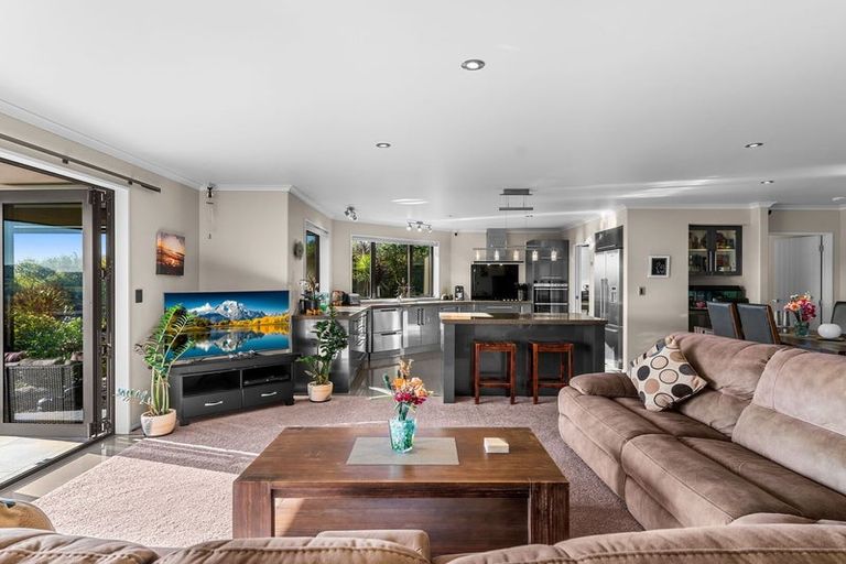 Photo of property in 97 West Ridge Road, Maunu, Whangarei, 0110