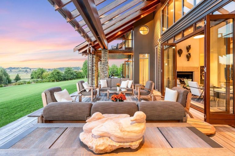 Photo of property in 42 Porterfield Road, Whitford, Howick, 2571