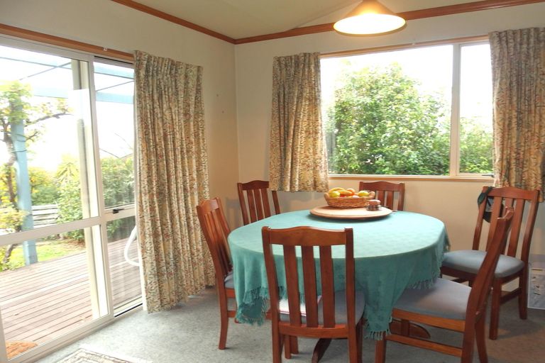 Photo of property in 16 Buchanan Street, Parkside, Timaru, 7910