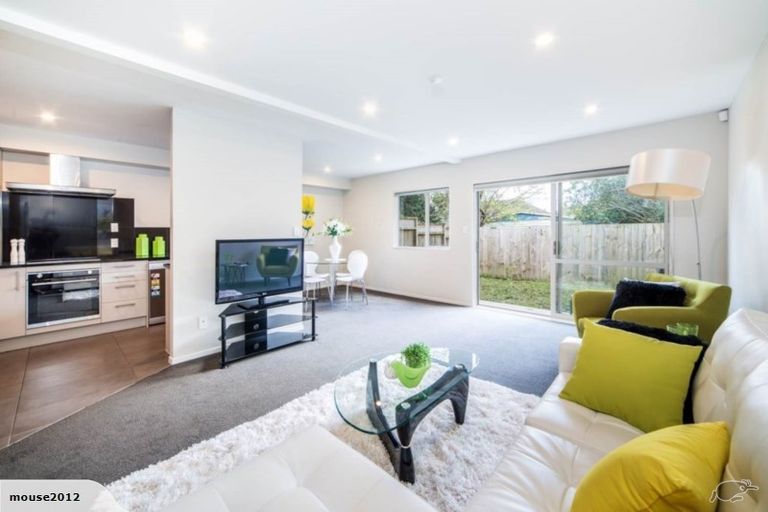 Photo of property in 45d Swanson Road, Henderson, Auckland, 0610