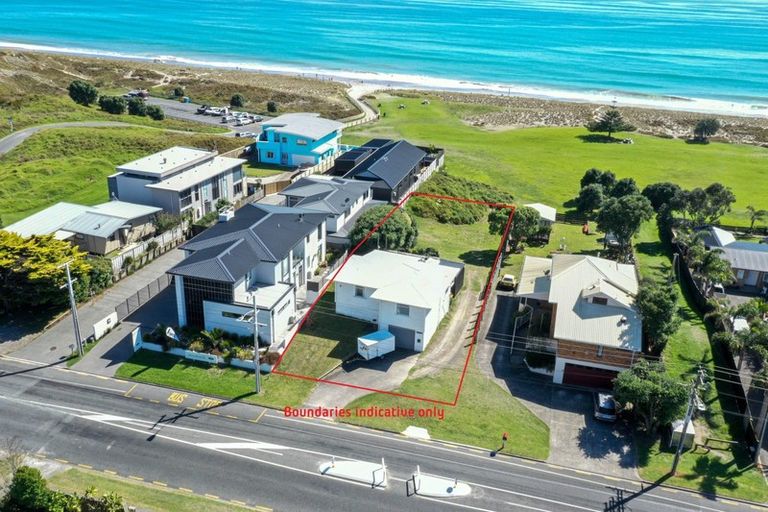 Photo of property in 1017 Papamoa Beach Road, Papamoa Beach, Papamoa, 3118