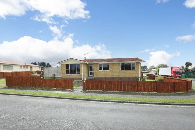 Photo of property in 10 Purnell Place, Marton, 4710