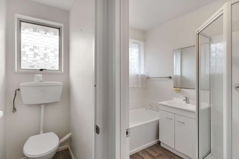 Photo of property in 62 Denise Crescent, Hornby, Christchurch, 8042