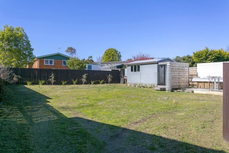Photo of property in 20a Frederick Street, Two Mile Bay, Taupo, 3330
