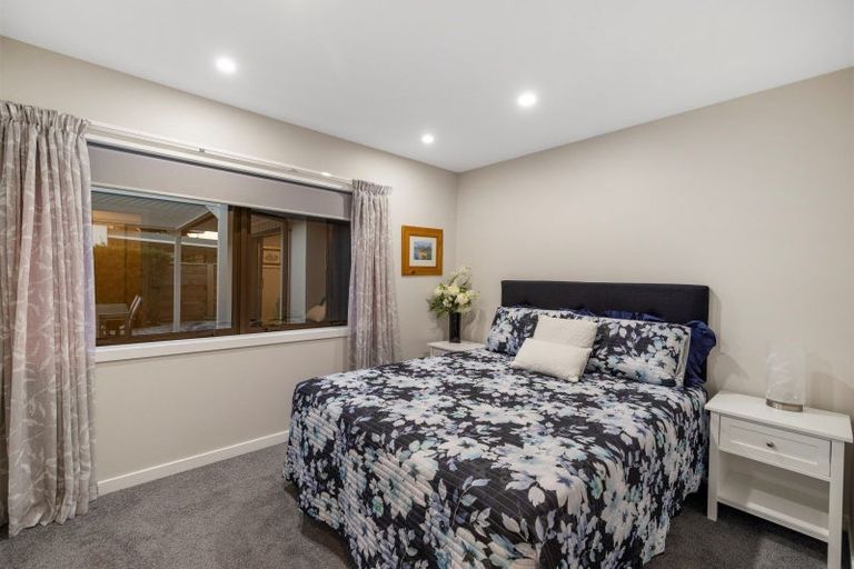 Photo of property in 26 Harbour View Road, Omokoroa, 3114