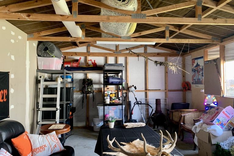 Photo of property in 50b Hartford Crescent, Totara Park, Upper Hutt, 5018