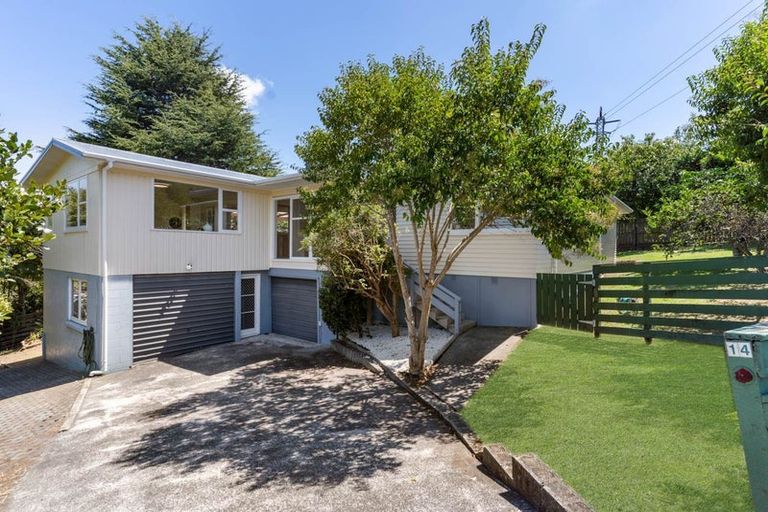 Photo of property in 14 Bentley Avenue, Glenfield, Auckland, 0629