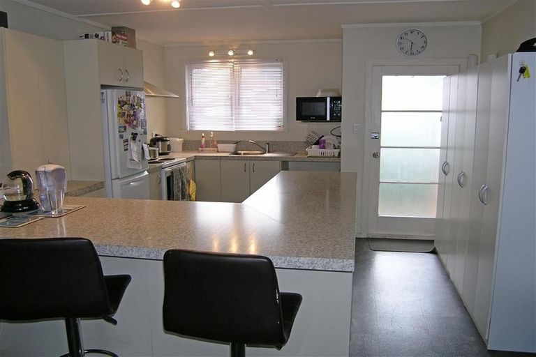 Photo of property in 1 Keys Street, Elderslea, Upper Hutt, 5018