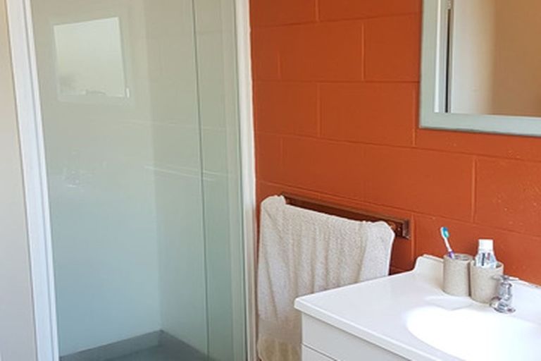 Photo of property in 1/102 Lyall Parade, Lyall Bay, Wellington, 6022