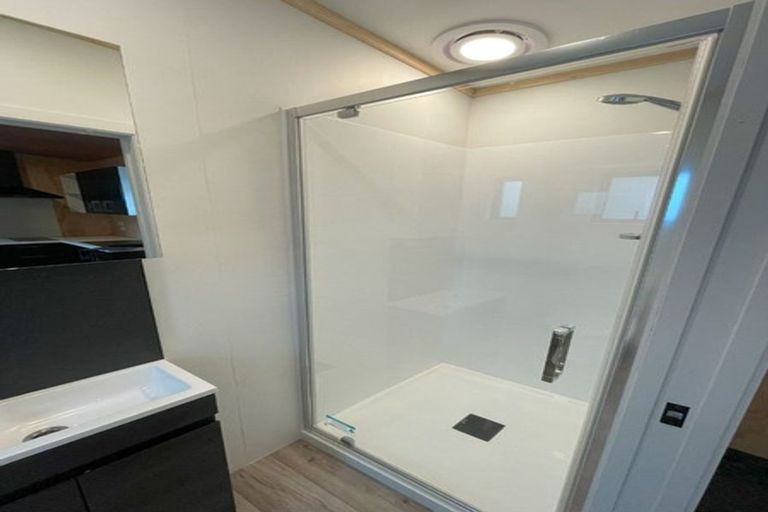 Photo of property in 15 Paritutu Road, Spotswood, New Plymouth, 4310