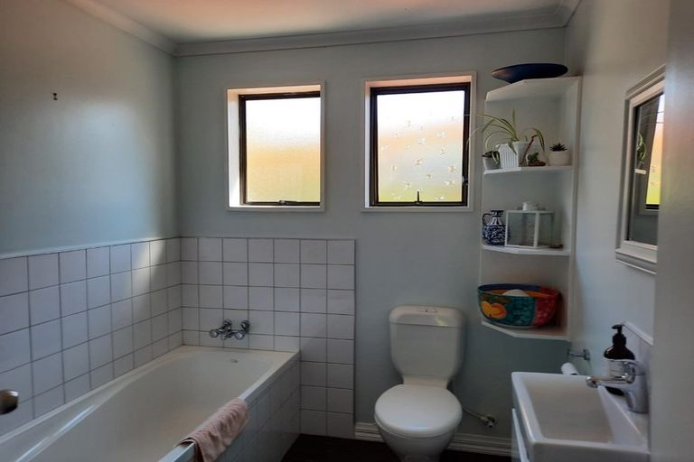 Photo of property in 24 Townshend Crescent, Halswell, Christchurch, 8025