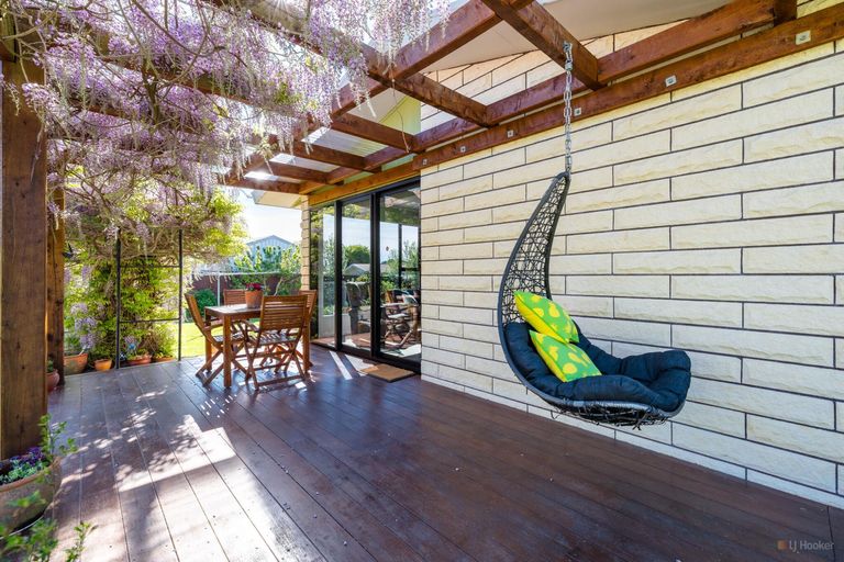 Photo of property in 1 Pitman Place, Waimate, 7924