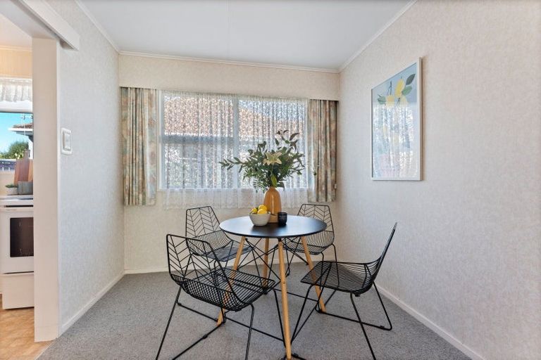 Photo of property in 28b Wood Street, Takaro, Palmerston North, 4410