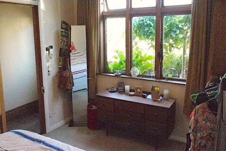 Photo of property in 44 Rolleston Street, Mount Cook, Wellington, 6021