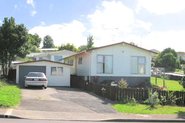 Photo of property in 1 Virgo Place, Glen Eden, Auckland, 0602