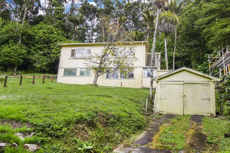 Photo of property in 50 Mahoe Road, Titirangi, Auckland, 0604