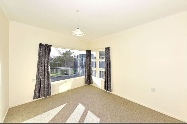 Photo of property in 67 Eastern Terrace, Beckenham, Christchurch, 8023