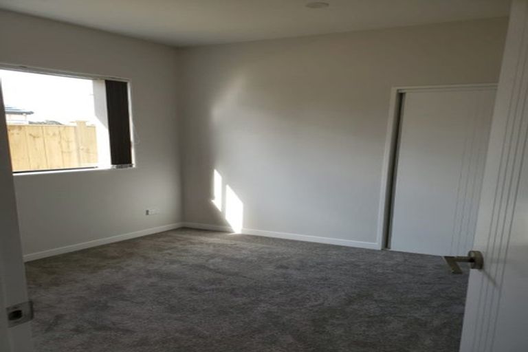 Photo of property in 28 Opoka Street, Takanini, 2110