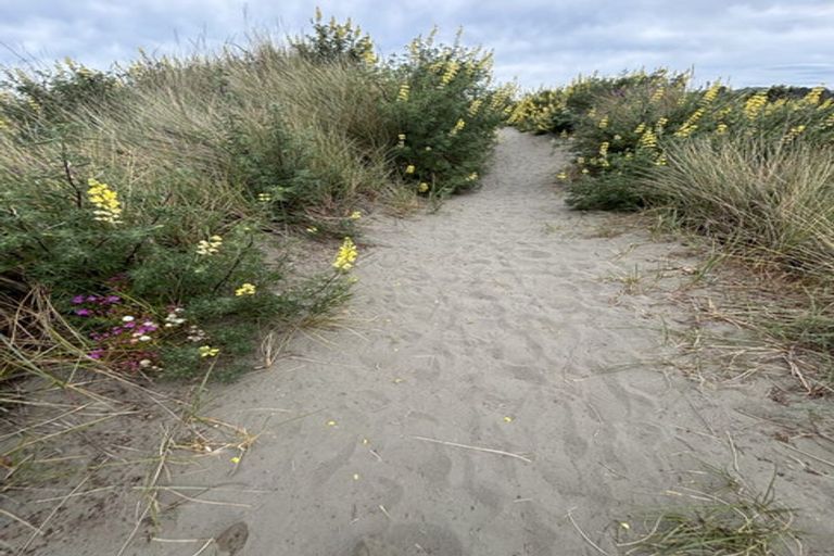 Photo of property in 3/50 Marine Parade, North New Brighton, Christchurch, 8083