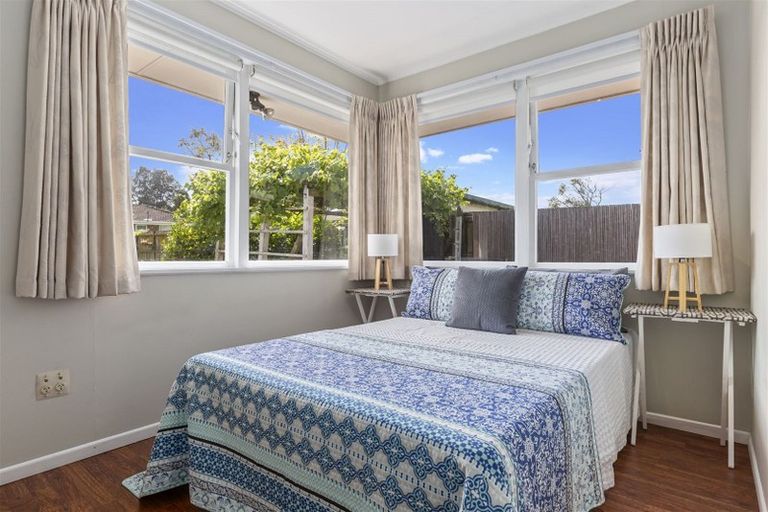 Photo of property in 2/100 Ti Rakau Drive, Pakuranga, Auckland, 2010