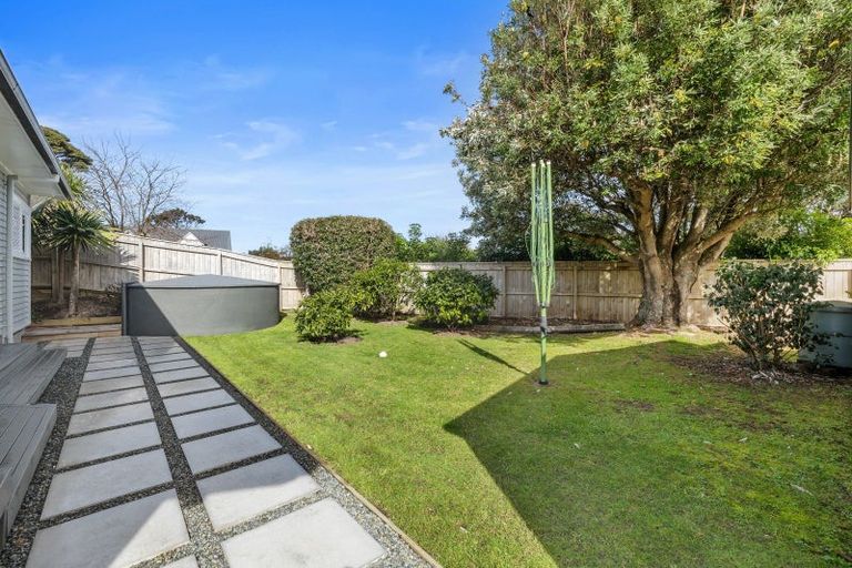 Photo of property in 1 Pohutukawa Place, Mangawhai Heads, Mangawhai, 0505