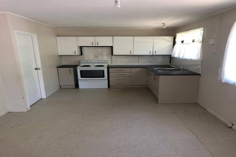 Photo of property in 2/32 Palmers Road, Clendon Park, Auckland, 2103