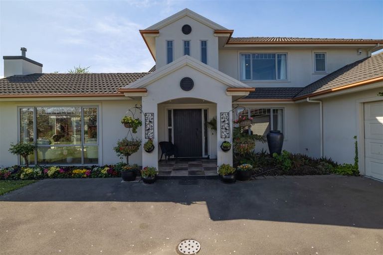 Photo of property in 204 Cavendish Road, Casebrook, Christchurch, 8051
