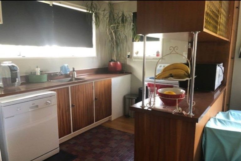 Photo of property in 1 Bale Place, Havelock North, 4130