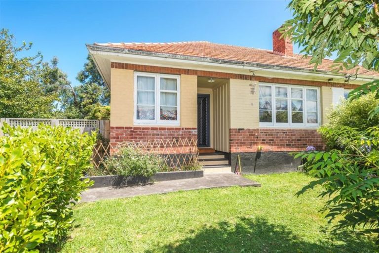 Photo of property in 10 Clapham Place, Whanganui East, Whanganui, 4500