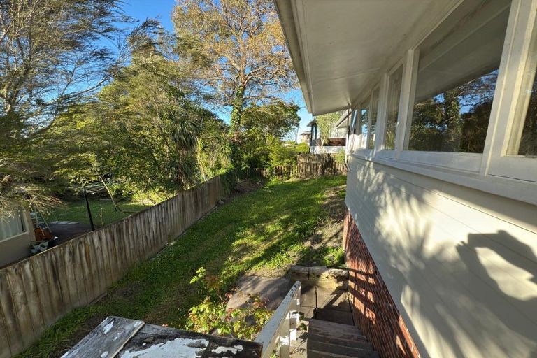 Photo of property in 161 Titirangi Road, New Lynn, Auckland, 0600