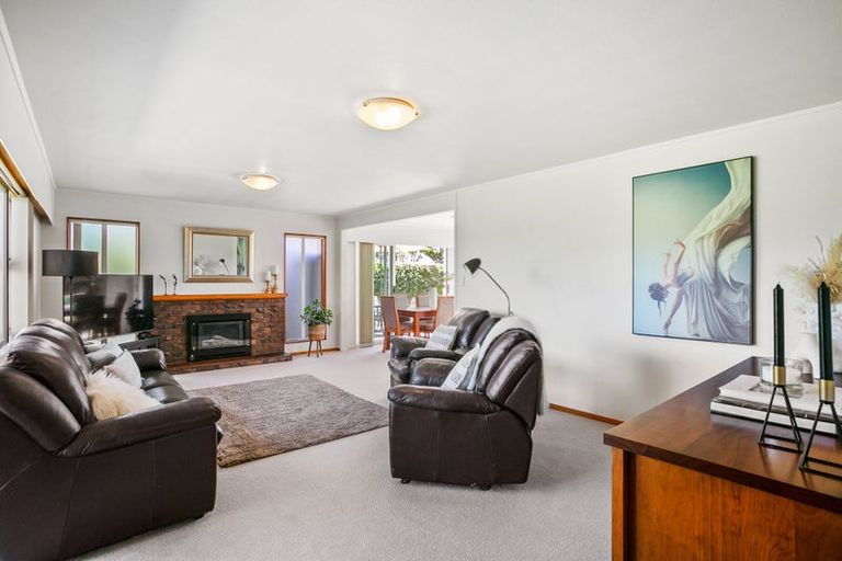 Photo of property in 68 Manu Crescent, Upper Vogeltown, New Plymouth, 4310