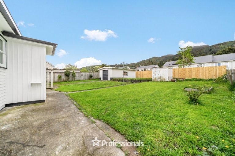 Photo of property in 11 Toomath Street, Naenae, Lower Hutt, 5011