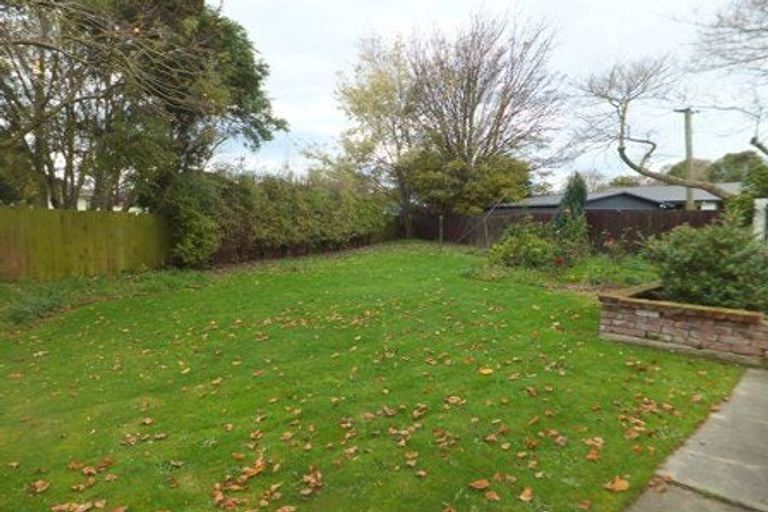 Photo of property in 5 Dana Place, Mairehau, Christchurch, 8013