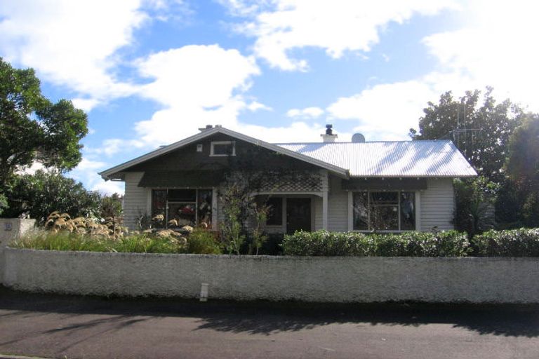 Photo of property in 15 Stanley Avenue, Palmerston North, 4414