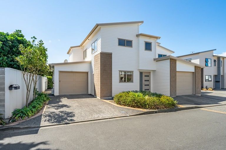 Photo of property in 5 Latimer Way, Petone, Lower Hutt, 5012