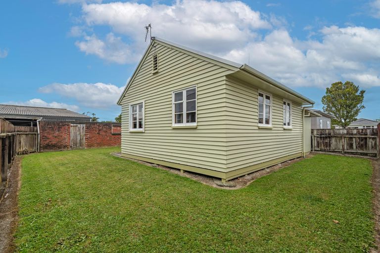 Photo of property in 351a Tremaine Avenue, Takaro, Palmerston North, 4412