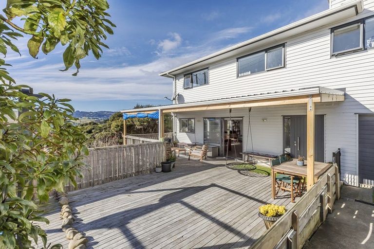 Photo of property in 11a Polestar Lane, Whitby, Porirua, 5024