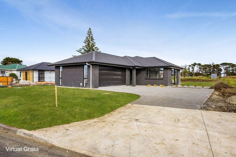 Photo of property in 130b Manawapou Road, Hawera, 4610