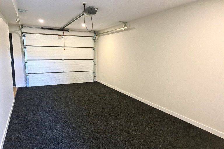 Photo of property in 4/28 Ludlow Terrace, Totara Vale, Auckland, 0627