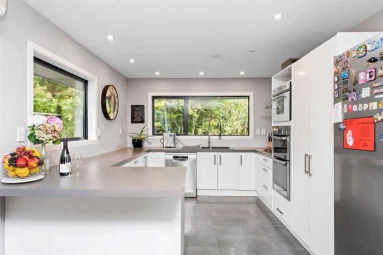 Photo of property in 17b Wairakei Road, Strowan, Christchurch, 8052